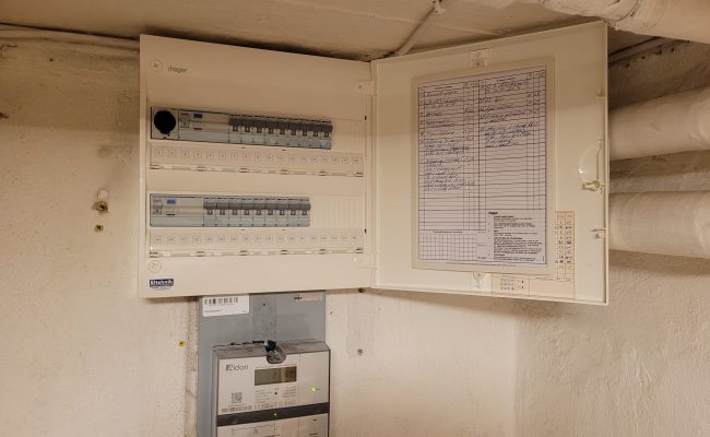 Byte av proppskåp